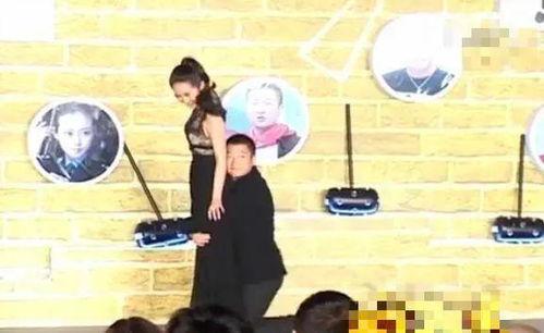 爆料明星被揩油了吗视频,现场细节令人震惊