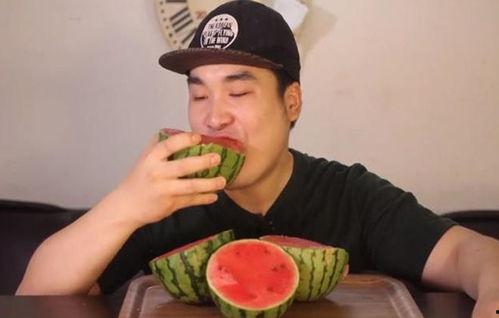 时团的吃瓜直播,吃瓜现场，笑料连连